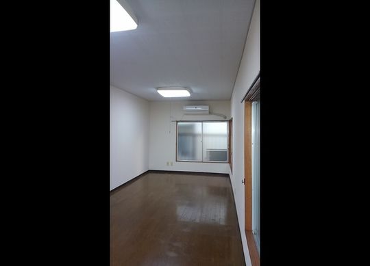 個室 - クリエイターが集まるコンセプト型シェアハウス（豊島区池袋本町）　【池袋鳳雛荘】　☆１２月１日オープン　　☆内装リフォーム済み　　●短期のお試し入居あり} - ルームシェアルームメイト