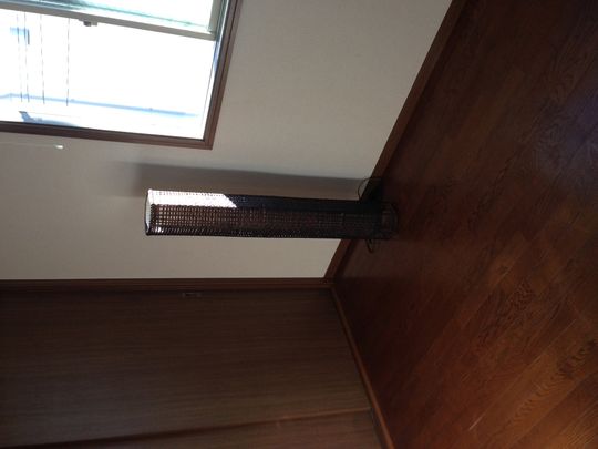 個室 - 即入居可！ドア付き個室約7畳、吉祥寺徒歩圏内♫新宿まで一本！家賃40000円で閑静な住宅街の好立地、駐輪場あり☆} - ルームシェアルームメイト