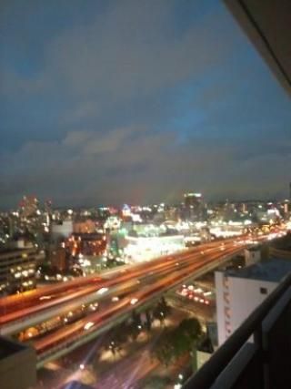 眺望 - 最高の夜景、交通至便、暖かい交流！} - ルームシェアルームメイト
