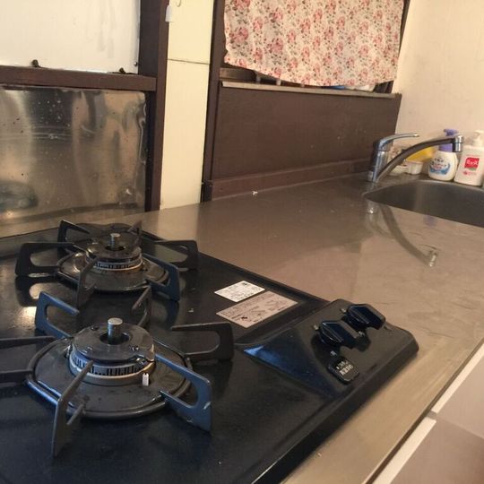 キッチン - ★〜駅徒歩5分、ペットと暮らせるシェアハウスです〜} - ルームシェアルームメイト