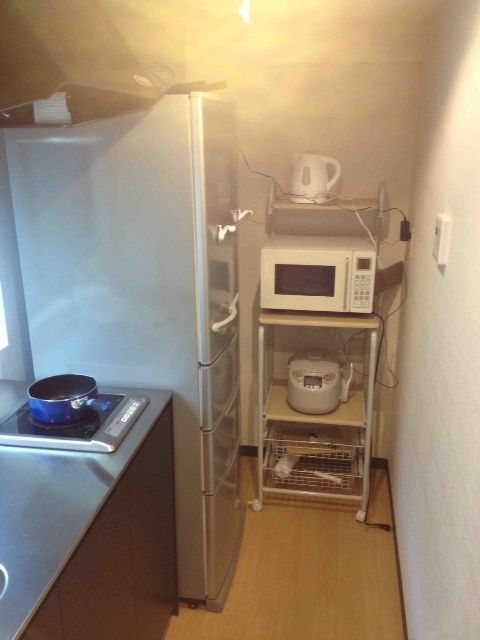 キッチン - ★〜乗り換えなしで新宿、渋谷、池袋、品川まで一本です〜} - ルームシェアルームメイト