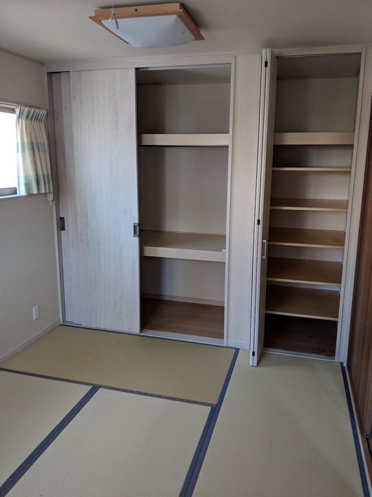 個室 - 【高円寺】築四年の一軒家（水道光熱費込み）} - ルームシェアルームメイト