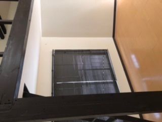 個室 - 最寄駅から徒歩5分の戸建シェアハウスです。} - ルームシェアルームメイト