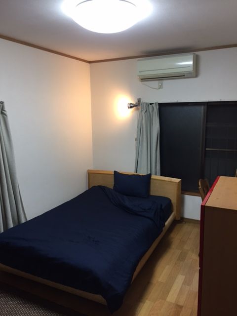 個室 - 新宿からスグ！シェアハウス6畳バルコニー付きのお部屋です（＾－＾）} - ルームシェアルームメイト