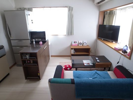 キッチン - 女性限定シェアハウス★☆アクセス良好！！場所は福岡市東区箱崎！} - ルームシェアルームメイト