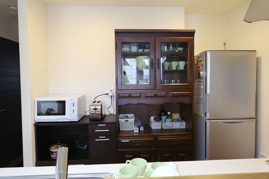 キッチン - 池袋徒歩１０分、一軒家タイプのカギ付き個室のシェアハウス} - ルームシェアルームメイト