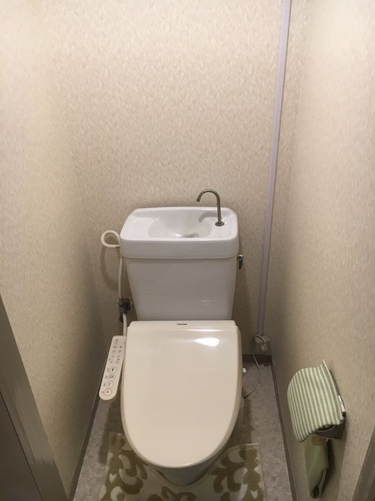 トイレ - ★〜駅から5分でシェアハウス、利便抜群な山手線、空きがでました〜} - ルームシェアルームメイト