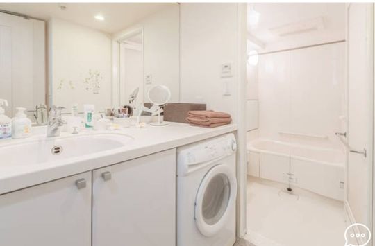 トイレ - 五反田駅徒歩3分、4人まで収容可。} - ルームシェアルームメイト