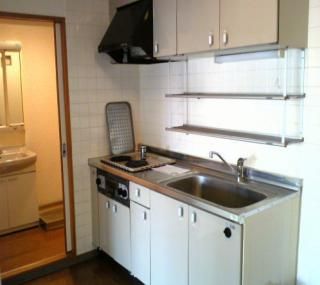 キッチン - レンガ調3階東南部屋個室をご提供} - ルームシェアルームメイト