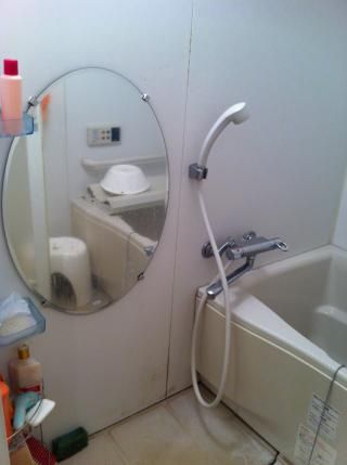 風呂 - アクセス良し★サブレット貸します★池袋まで15分、新宿まで20分、渋谷まで30分} - ルームシェアルームメイト