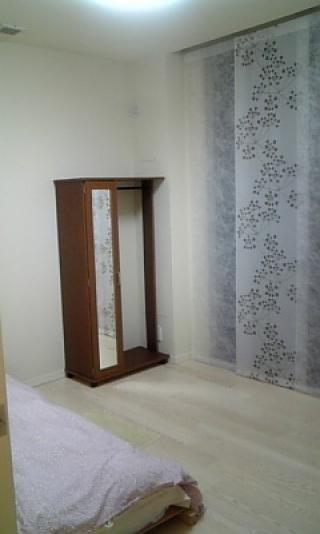 個室 - ☆おうち de 留学☆横浜駅徒歩5分☆} - ルームシェアルームメイト