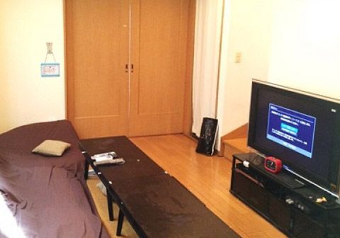 キッチン - 新宿まで徒歩１５分 3万円代☆　好立地物件でシェアする人を募集しています！} - ルームシェアルームメイト