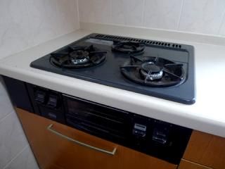 キッチン - 【都内最安！２万円のみで新宿、渋谷、目黒をご案内中】} - ルームシェアルームメイト