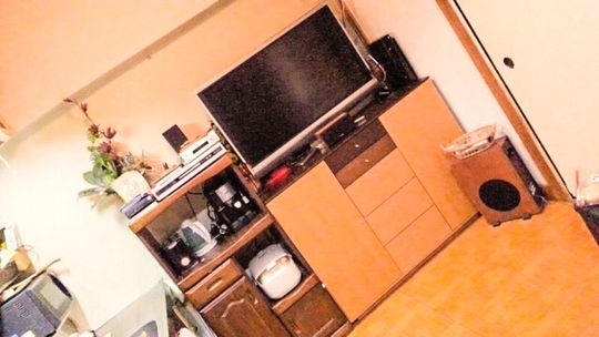 リビング - 家賃値下げ]秋葉原まで15分!駅近・個室・光熱費込・即日入居・家賃交渉可★} - ルームシェアルームメイト