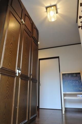 玄関 - ◆女性専用◆西新宿駅徒歩12分◆ドミトリー家賃32,000円} - ルームシェアルームメイト