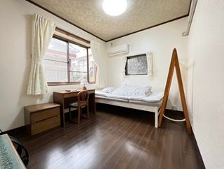 個室 - カーサ南太田　女性専用シェアハウス} - ルームシェアルームメイト