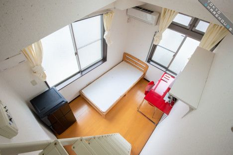 個室 - 地下鉄赤塚駅・徒歩6分　ワンランク上の激安新築ゲストハウス！！全部屋ロフト付き！} - ルームシェアルームメイト
