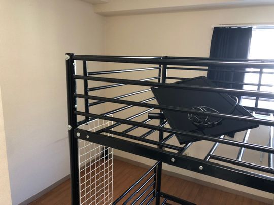 個室 - 【2019年7月から入居可】家賃29,000円（もともと42,000円ですが、６月末までに決定なら）★喫煙者大歓迎★ペット応相談★早稲田駅の近くで、３ＤＫ（３６㎡）のうちの１番広い部屋が空きます。} - ルームシェアルームメイト