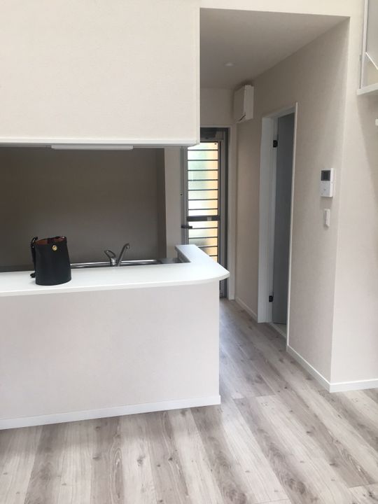 キッチン - 4月からシェアメイト募集！綺麗です！} - ルームシェアルームメイト