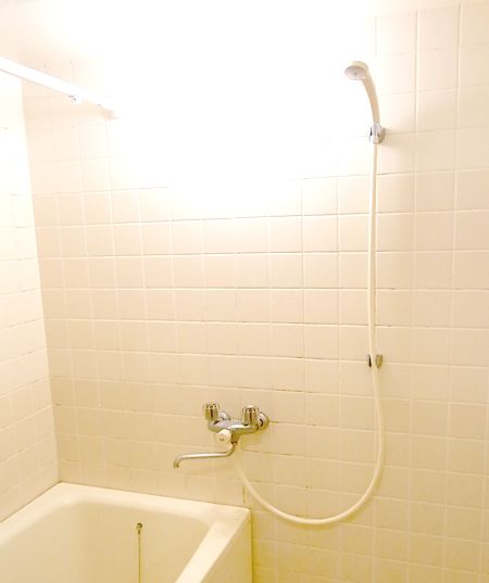 風呂 - 家電アリ☆東京23区内(練馬区)☆新宿・六本木・池袋などに便利☆個室☆} - ルームシェアルームメイト