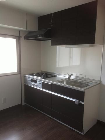 キッチン - 南砂町駅徒歩5分　女性専用　少人数3名　鍵付6畳個室です！} - ルームシェアルームメイト