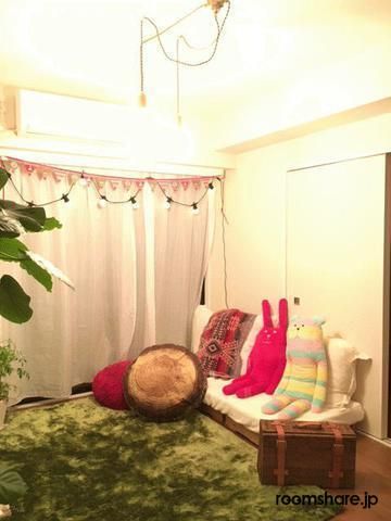 リビング - 横浜まで10分　女性専用　猫と暮らす　DIY可のシェアメイト募集　ペット応相談} - ルームシェアルームメイト