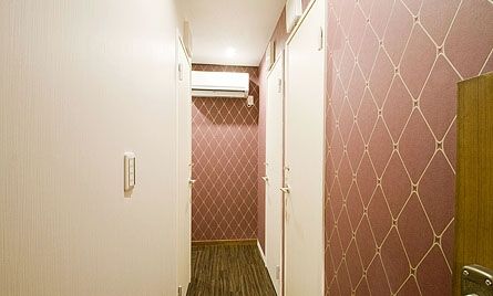 建物 - 都心！！山手線沿いで完全鍵付個室です。初月割引キャンペーン中!} - ルームシェアルームメイト