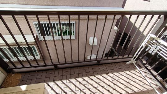 ベランダ - 最寄り駅[中野/新中野/東高円寺]南向き専有ベランダ付き☆角部屋☆8畳完全個室} - ルームシェアルームメイト
