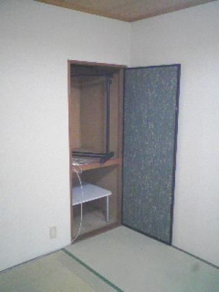 個室 - 家賃29600円+光熱費　蕨駅から徒歩10分　シェアメイト募集します} - ルームシェアルームメイト