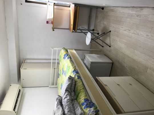 個室 - 鍵付の個室ハウス募集します} - ルームシェアルームメイト