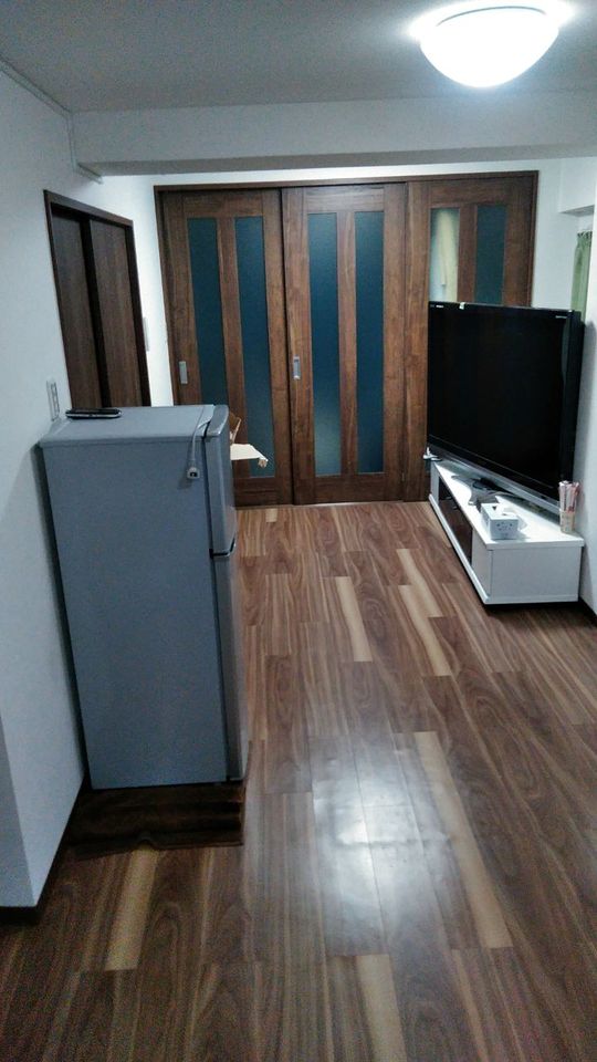 リビング - ルームメイト募集} - ルームシェアルームメイト