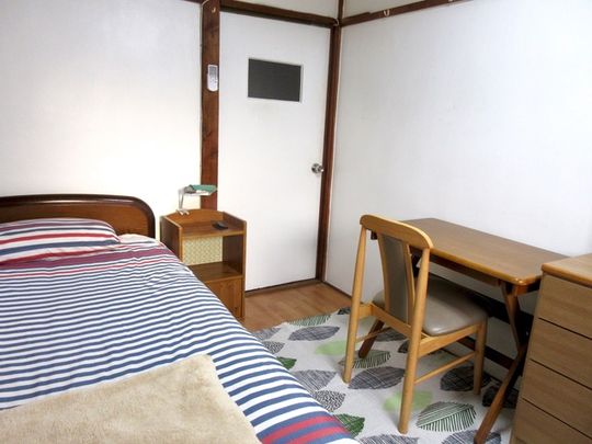 キッチン - 代々木屋駅まで6分} - ルームシェアルームメイト