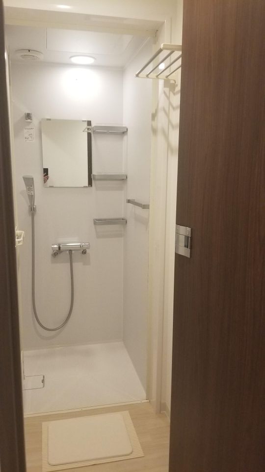 シャワー - ★新築シェアハウスNEW OPEN★家賃光熱費全て込みで53,000円! 西武新宿線駅徒歩6分【高田馬場、新宿直行】} - ルームシェアルームメイト