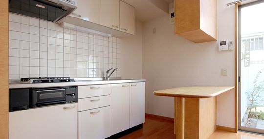 キッチン - 【副都心線・有楽町線】氷川台駅徒歩7分　1DKのテラスハウス} - ルームシェアルームメイト