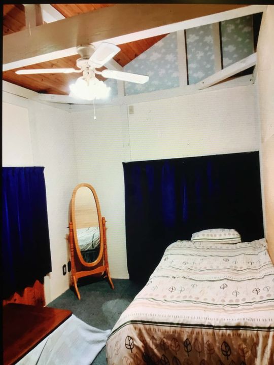 個室 - International Sharehouse in Kakogawa★加古川インターナショナルシェアハウス} - ルームシェアルームメイト