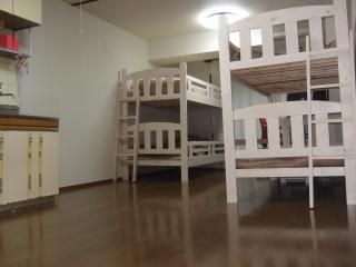 ダイニング - 格安で新宿に住みませんか？？(*´∇｀*)} - ルームシェアルームメイト