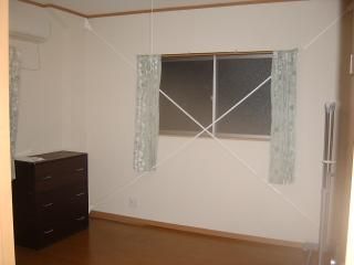 個室 - 女性専用　2階個室鍵付き角部屋　30,000円} - ルームシェアルームメイト