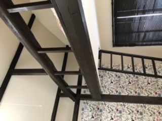 個室 - 最寄駅から徒歩5分の戸建シェアハウスです。} - ルームシェアルームメイト