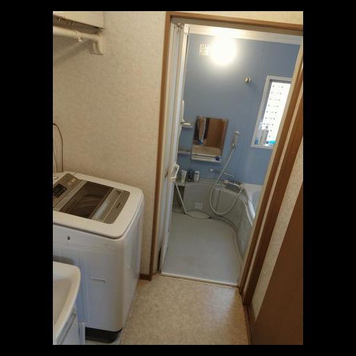 風呂 - 【代々木上原駅より徒歩7分の好立地】閑静な住宅街に建つ一軒家} - ルームシェアルームメイト