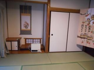 個室 - 和風女子向け♪歴史ある町（神楽坂）9畳＋1畳分の押入れ} - ルームシェアルームメイト