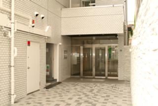 建物 - 池袋　徒歩5分！女性限定！　セキュリティ抜群物件！} - ルームシェアルームメイト