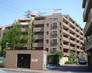 建物 - 鶴見駅徒歩６分築浅７帖５万円（管理人家事負担）} - ルームシェアルームメイト