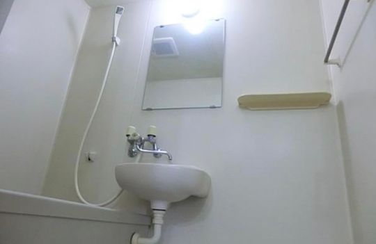 風呂 - 吉祥寺徒歩8分} - ルームシェアルームメイト