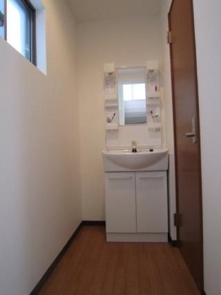 トイレ - jungle house} - ルームシェアルームメイト