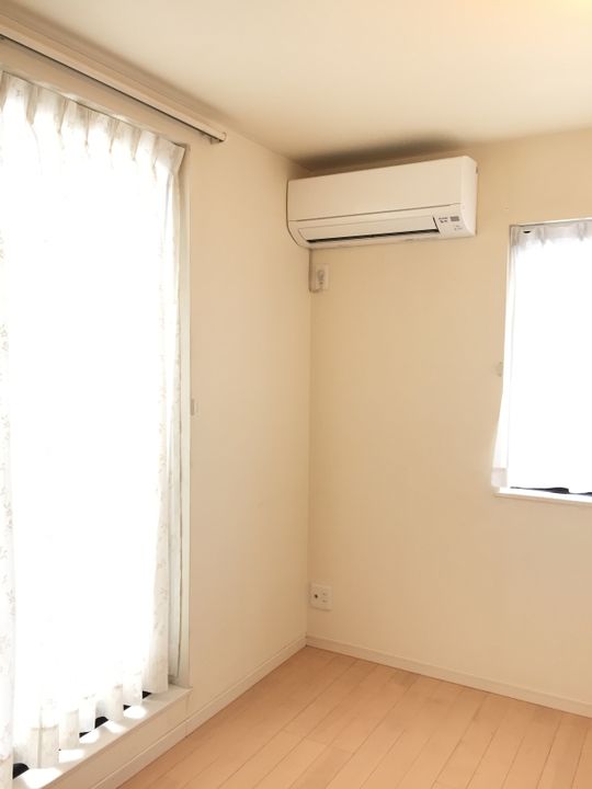 キッチン - 10/20募集開始★初月2万円キャンペーン開始！西日暮里駅徒歩７分シェアハウス！} - ルームシェアルームメイト