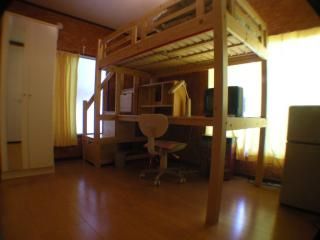 個室 - 池袋から電車で13分　庭付き女性限定シェアハウス　即入居可！} - ルームシェアルームメイト