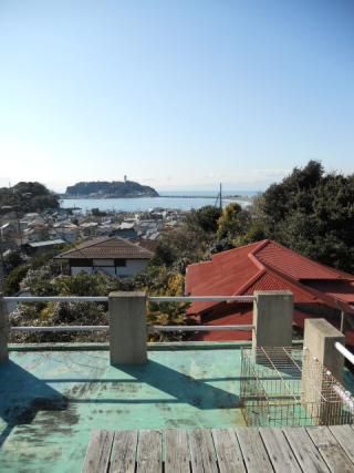 眺望 - サーファー天国　江の島腰越} - ルームシェアルームメイト