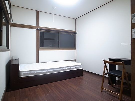 個室 - 新宿まで21分上井草駅から徒歩6分} - ルームシェアルームメイト