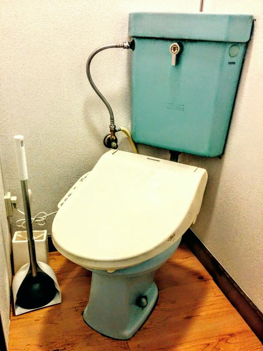 トイレ - ★〜都心の隠れ家、台東区にて新しいシェアハウスがオープンしました〜} - ルームシェアルームメイト