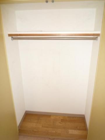 収納 - ルームシェア新大久保 落合 東中野} - ルームシェアルームメイト